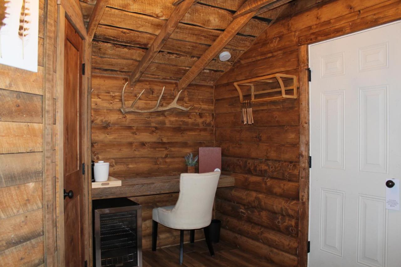 Elkhorn Cabins And Inn West Yellowstone Zimmer foto
