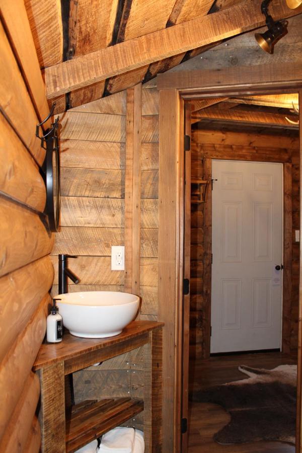 Elkhorn Cabins And Inn West Yellowstone Zimmer foto