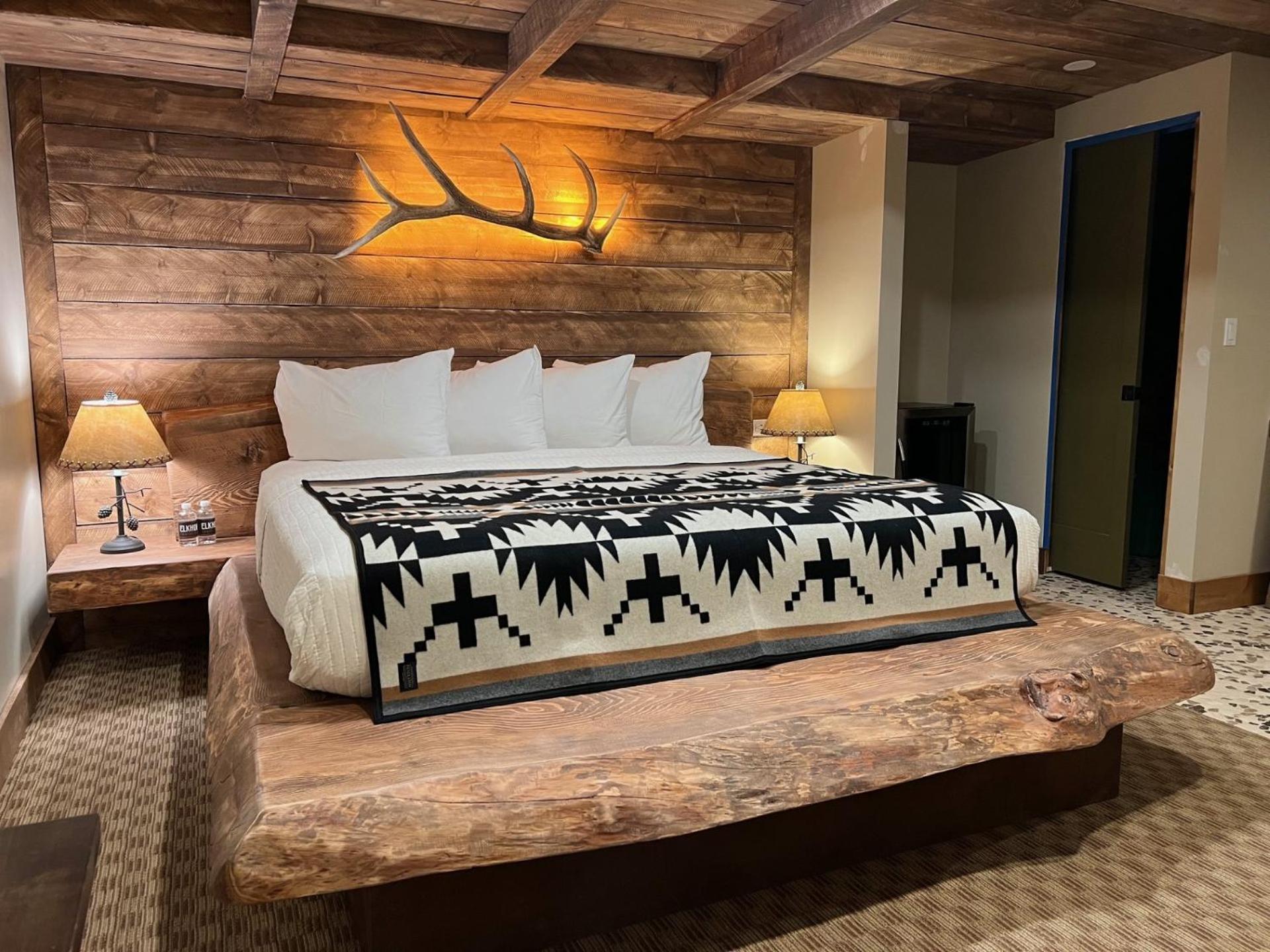 Elkhorn Cabins And Inn West Yellowstone Exterior foto