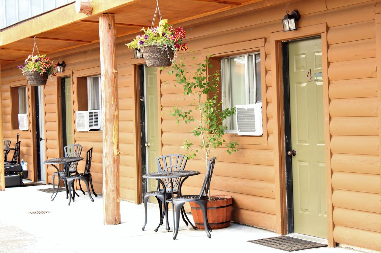 Elkhorn Cabins And Inn West Yellowstone Exterior foto
